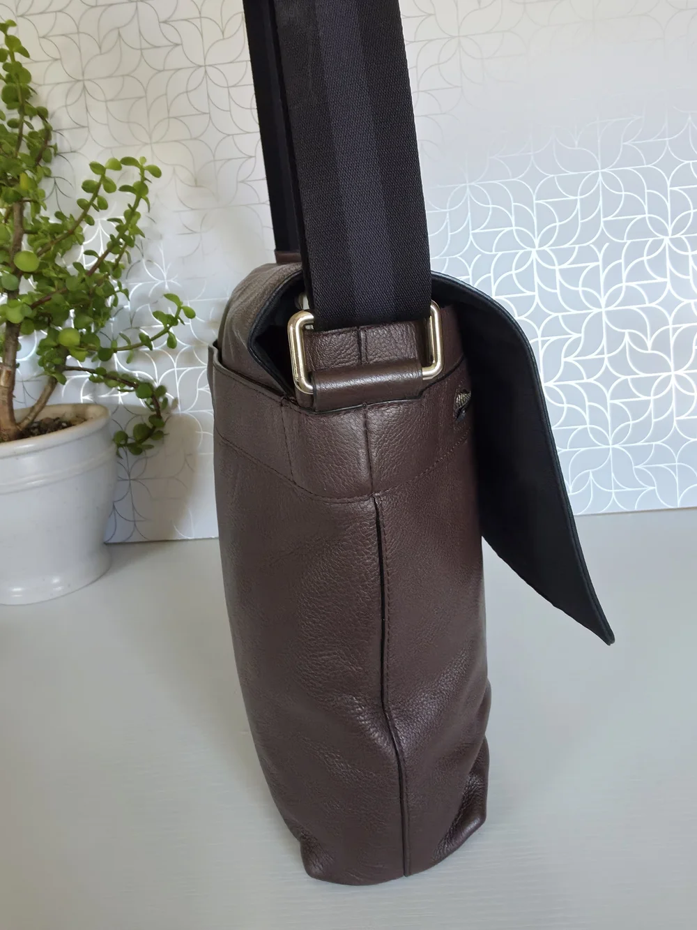 Coach Sullivan Messenger Crossbody Bag in dark brown cowhide leather